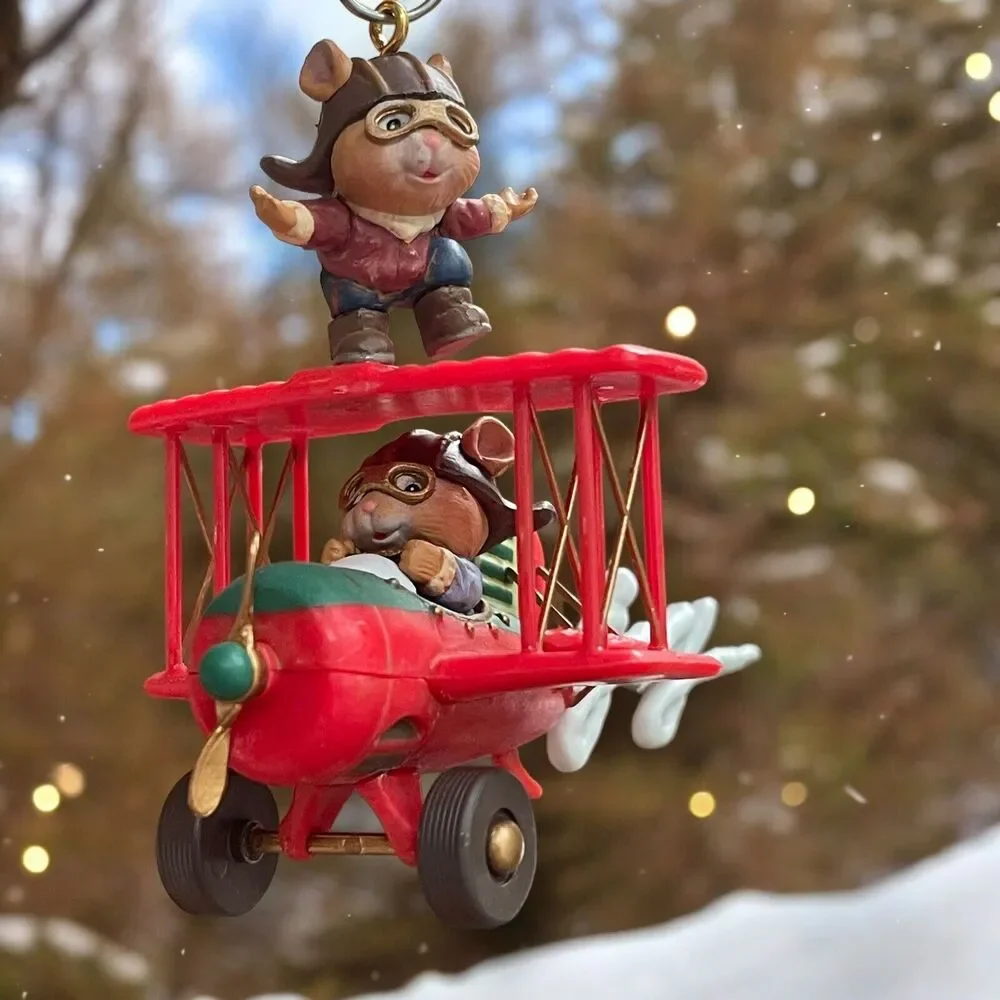 NIB Vtg.“Spreading Joy” 1993 Mouse Plane Enesco Christmas Ornament Pilot Kitschy
